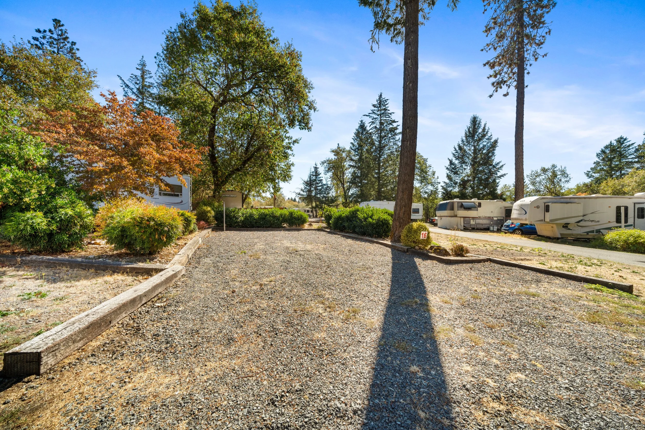What to Look for in a Long-Term RV Park in Oregon (And What to Avoid)