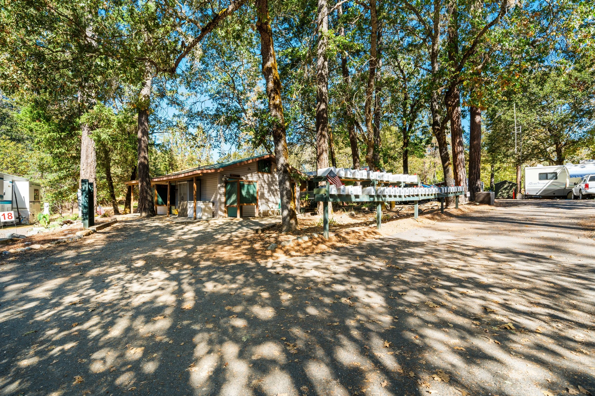 whitehorse-rv-village-mailboxes-and-laundry.jpg