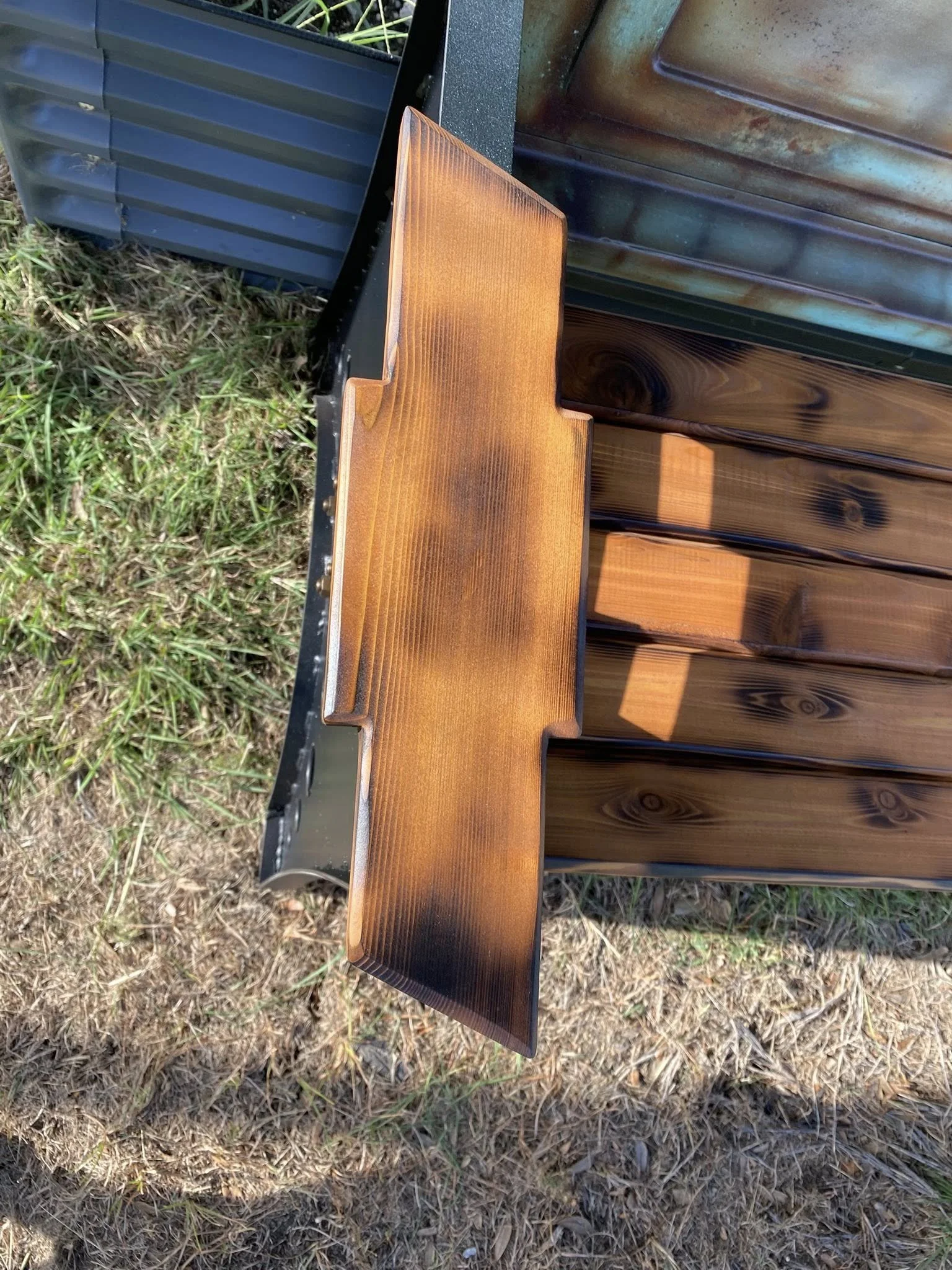 1954-chevy-tailgate-bench-armrest