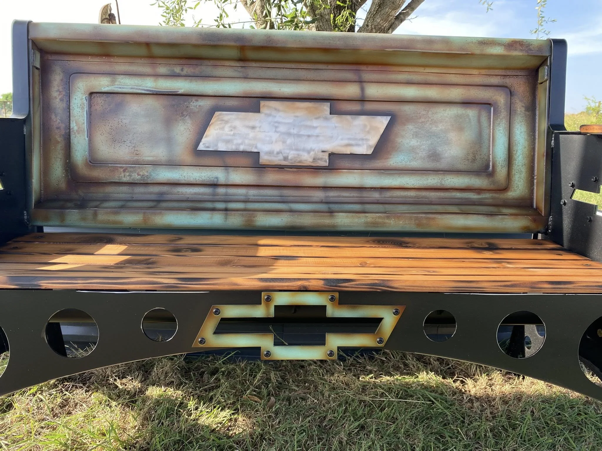 1954-chevy-tailgate-bench-front