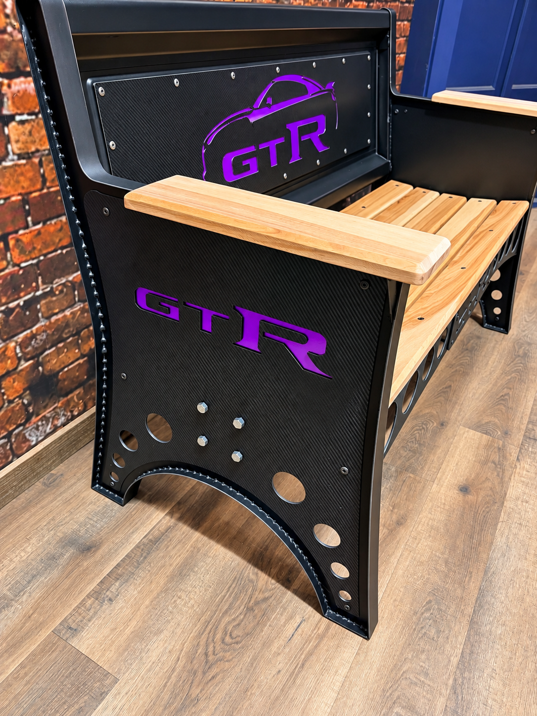 GTR BENCH 7.png