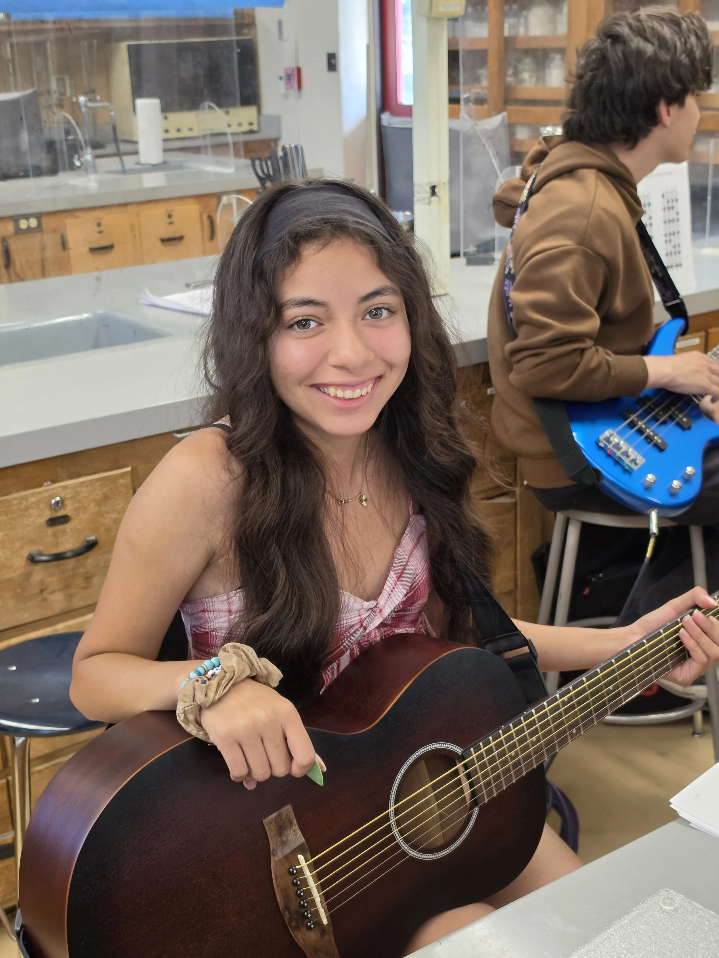 ANTELOPEVALLEYGUITARCLUB.jpg
