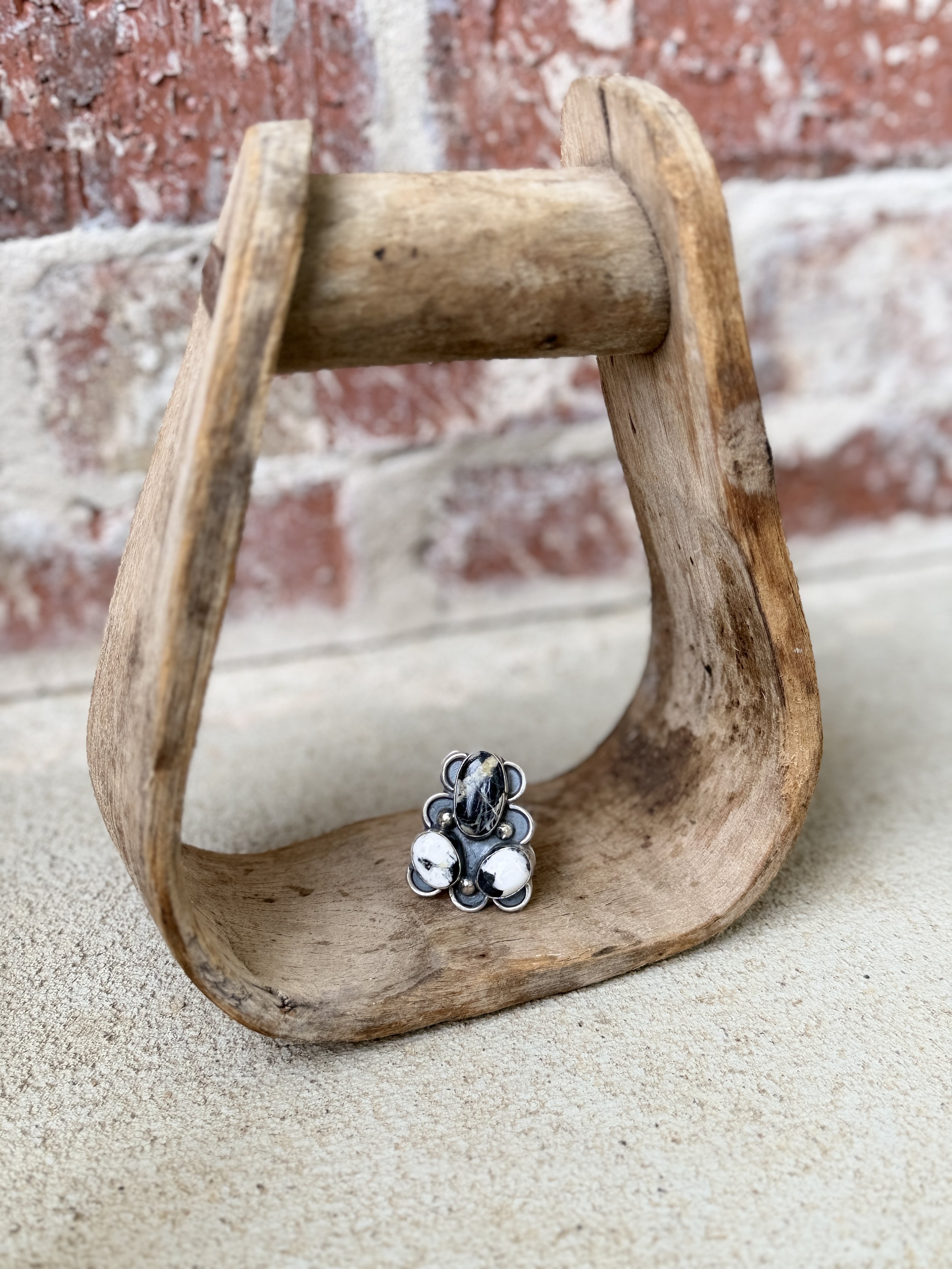 3 Stone White Buffalo Adjustable