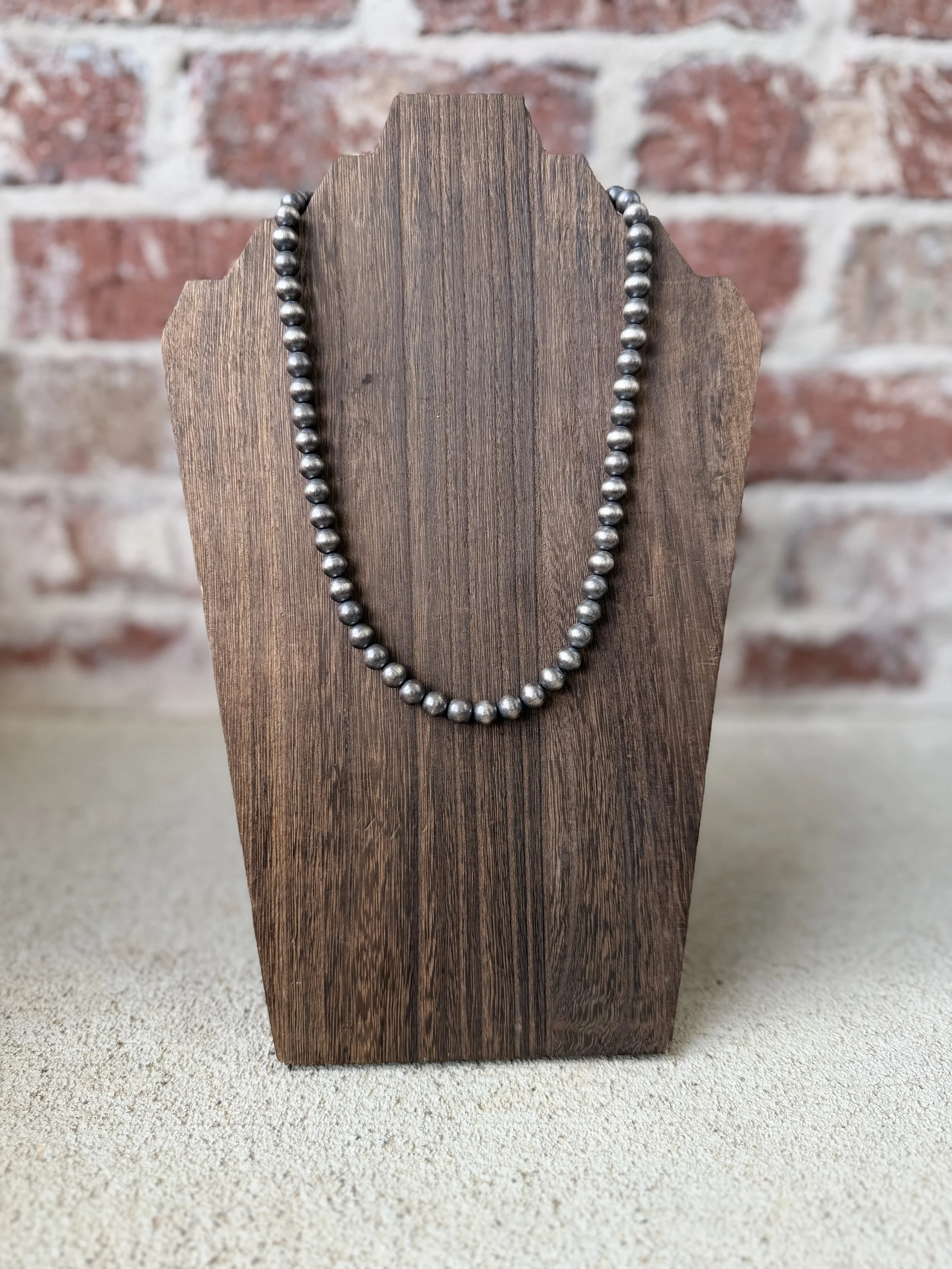 18" 8mm Pearl Necklace