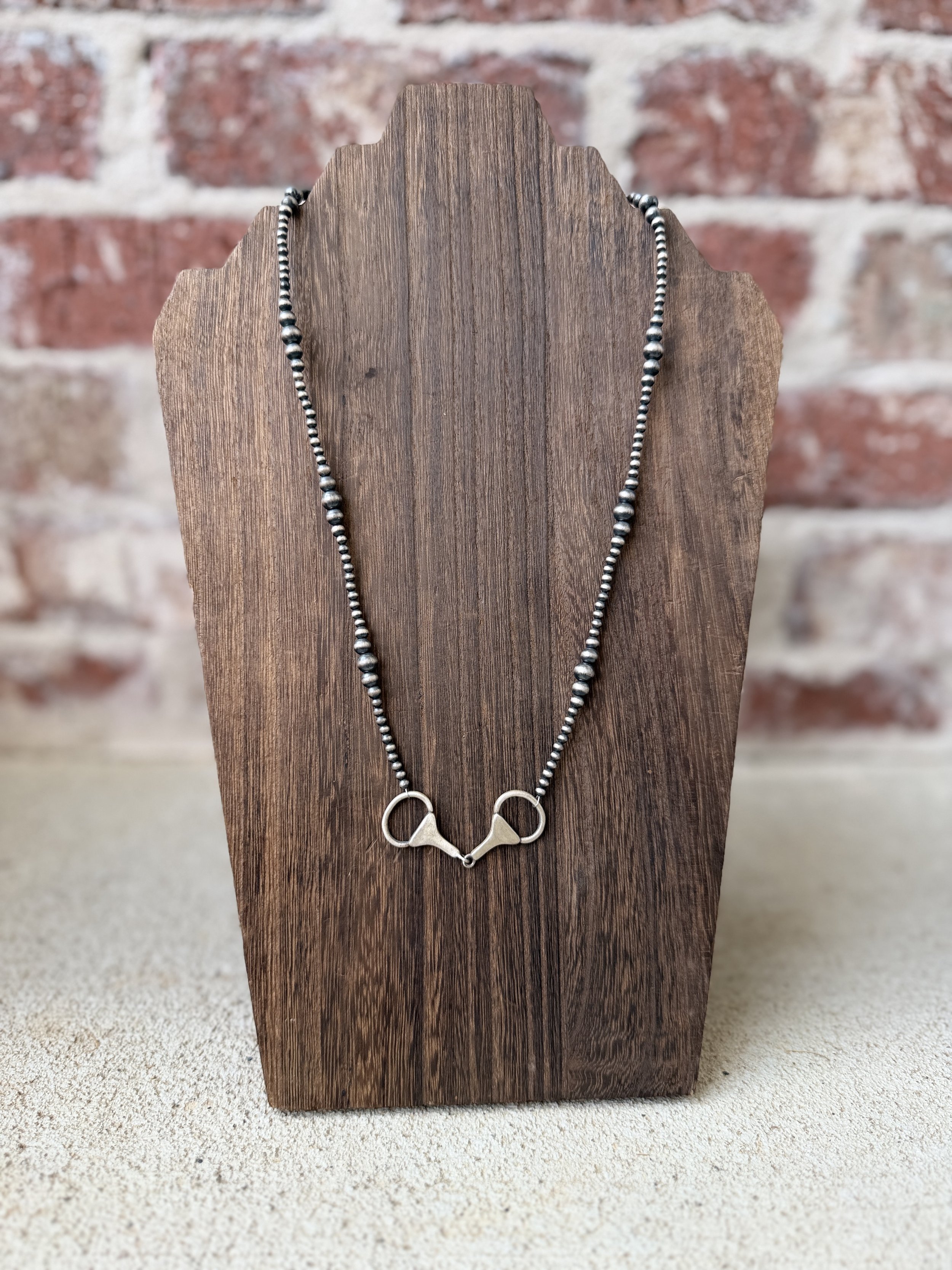 Bit Pearl Necklace 20" w/ 2" Extender