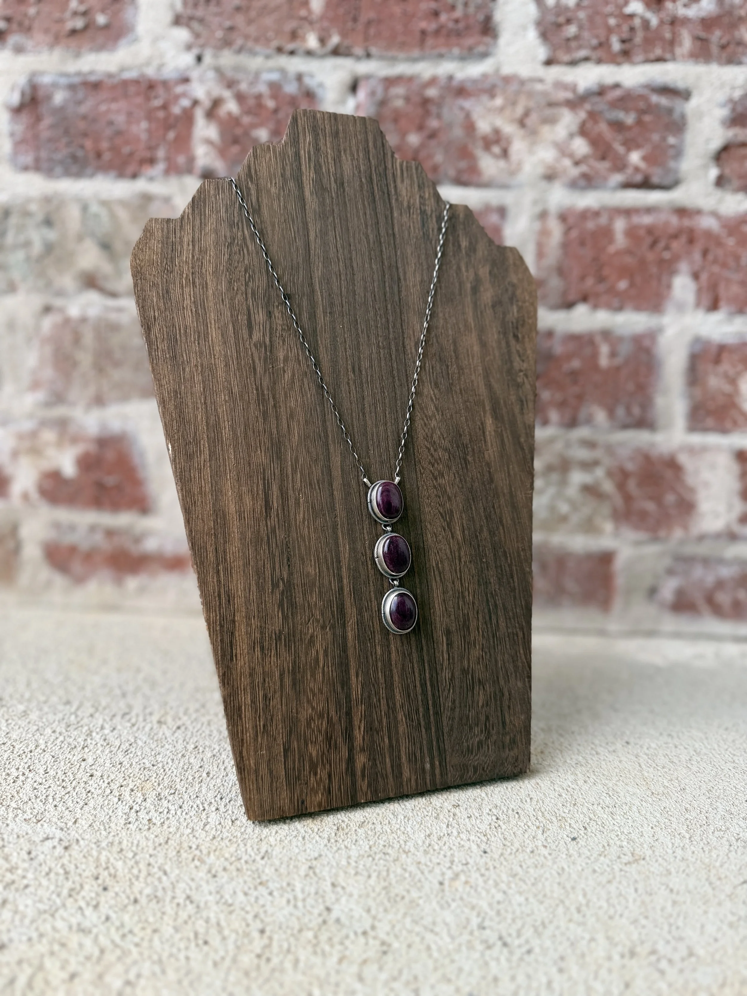 Purple Spiny Lariat 19" Chain