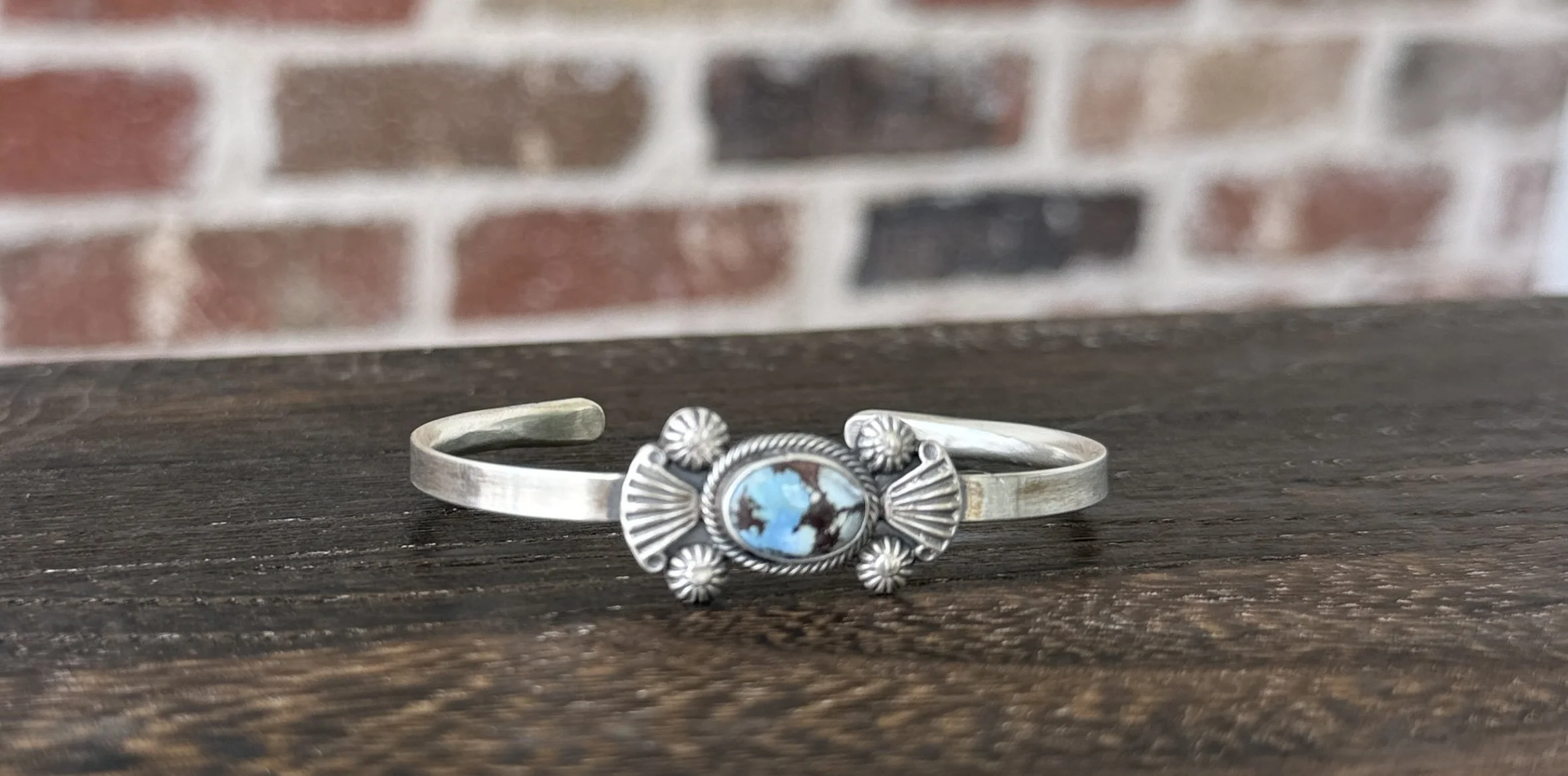 Golden Hills w/ Metal Flare Bracelet