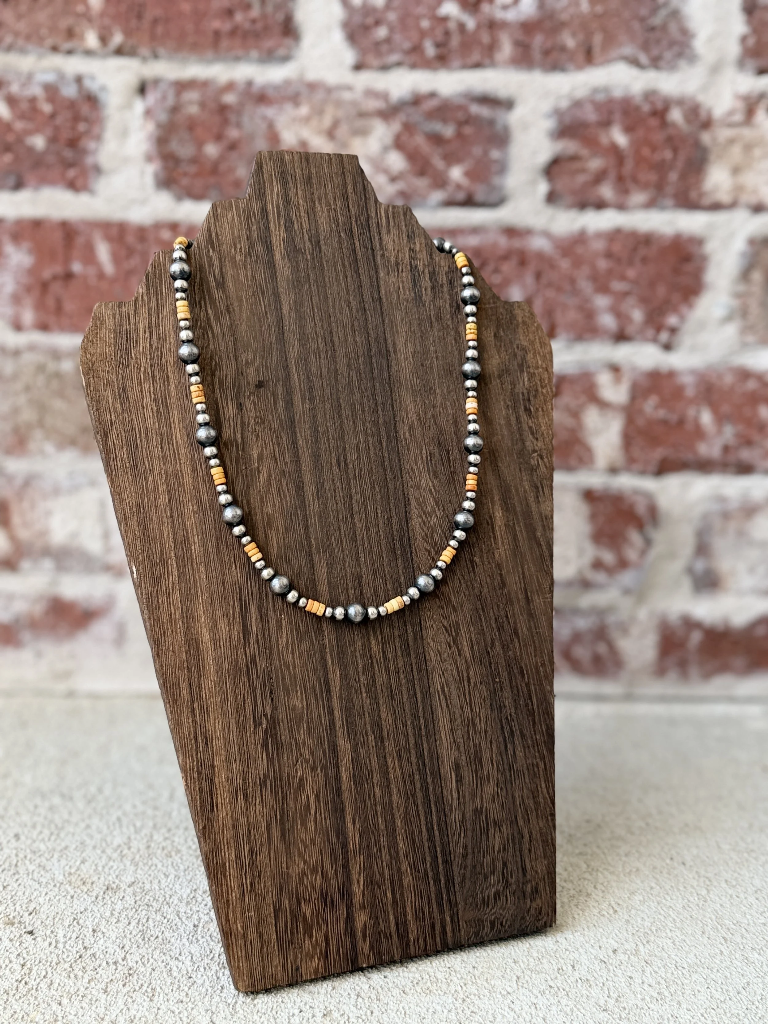 18" Spiny w/ 3,5,8mm Pearl Necklace