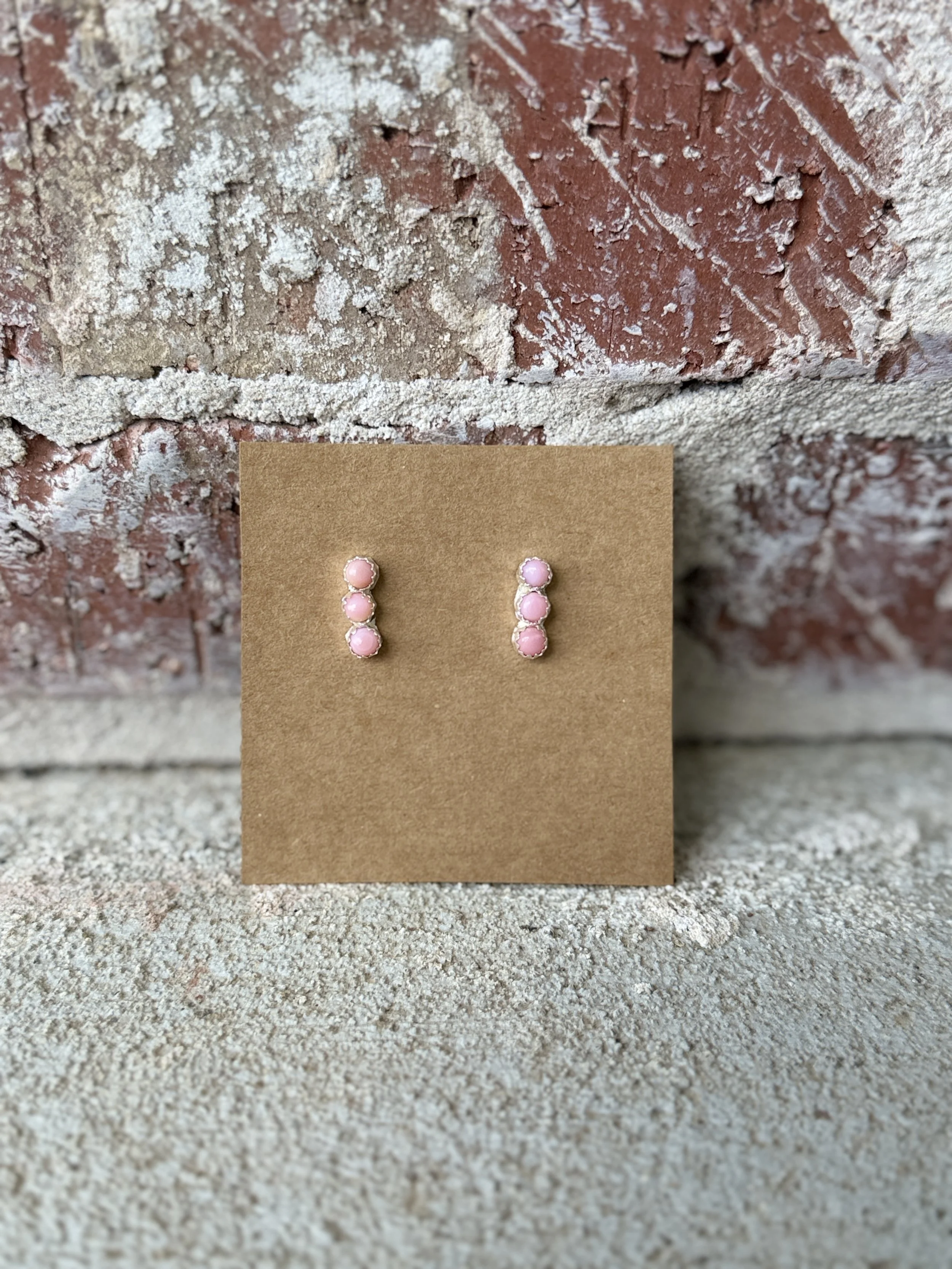 Pink Conch Earring