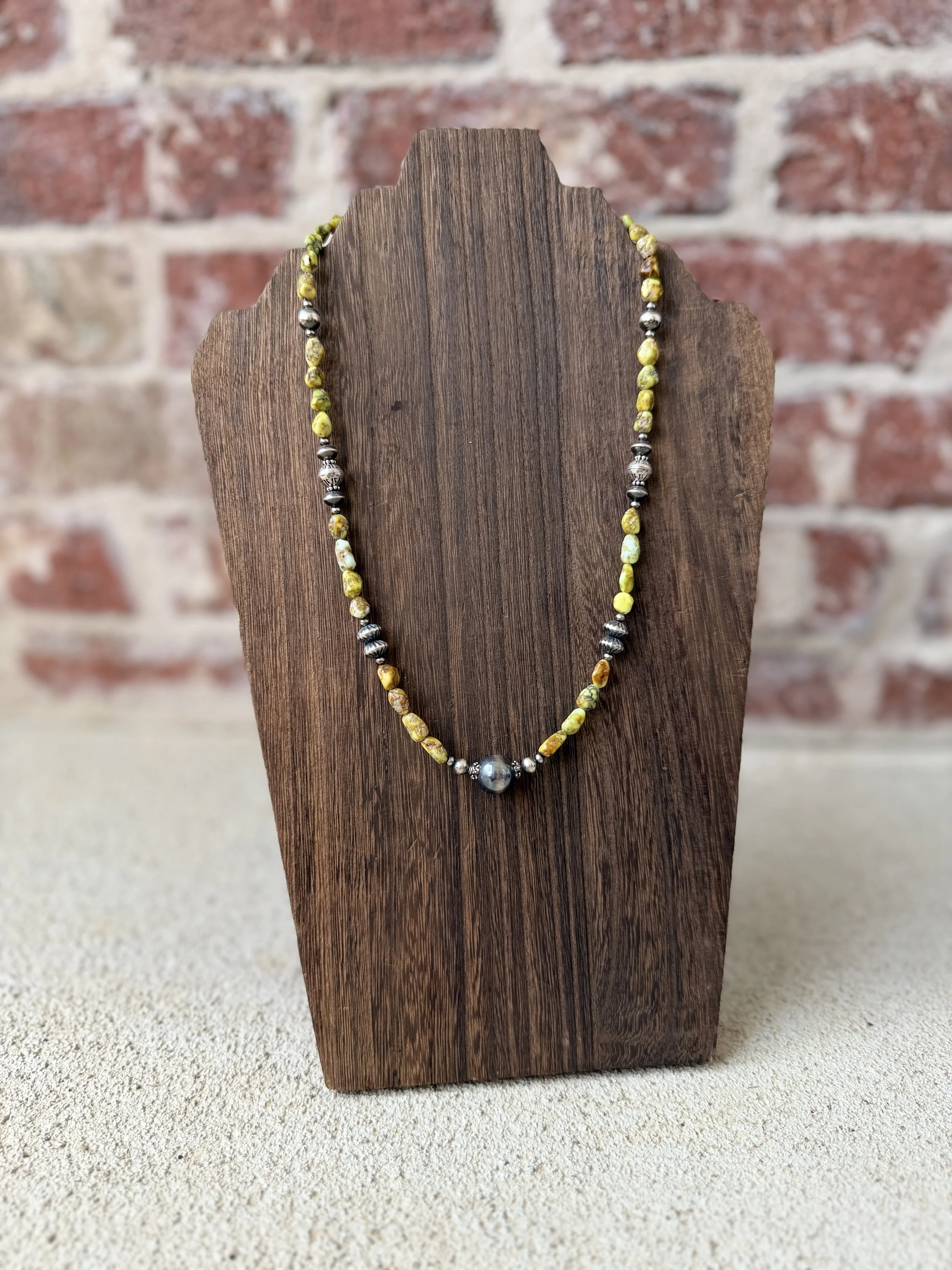Palomino 20" w/ Corrugated Pearls