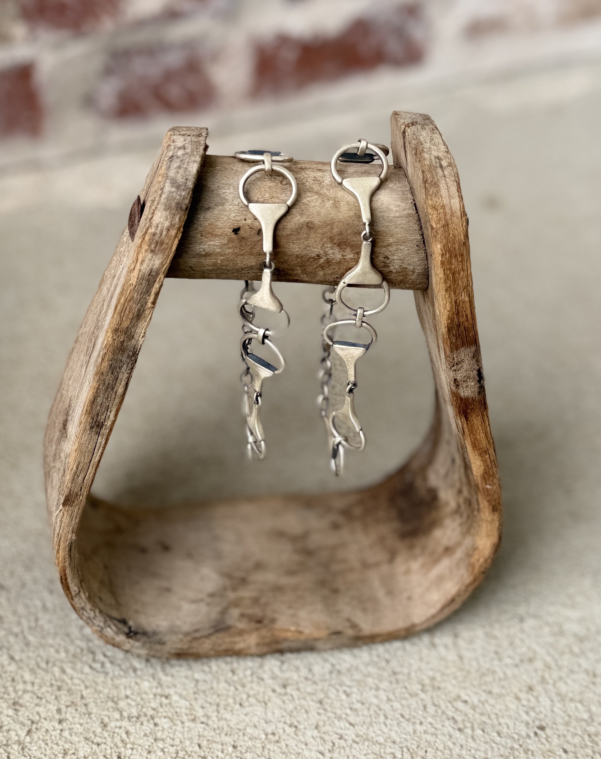 Snaffle Bit Bracelet 8"