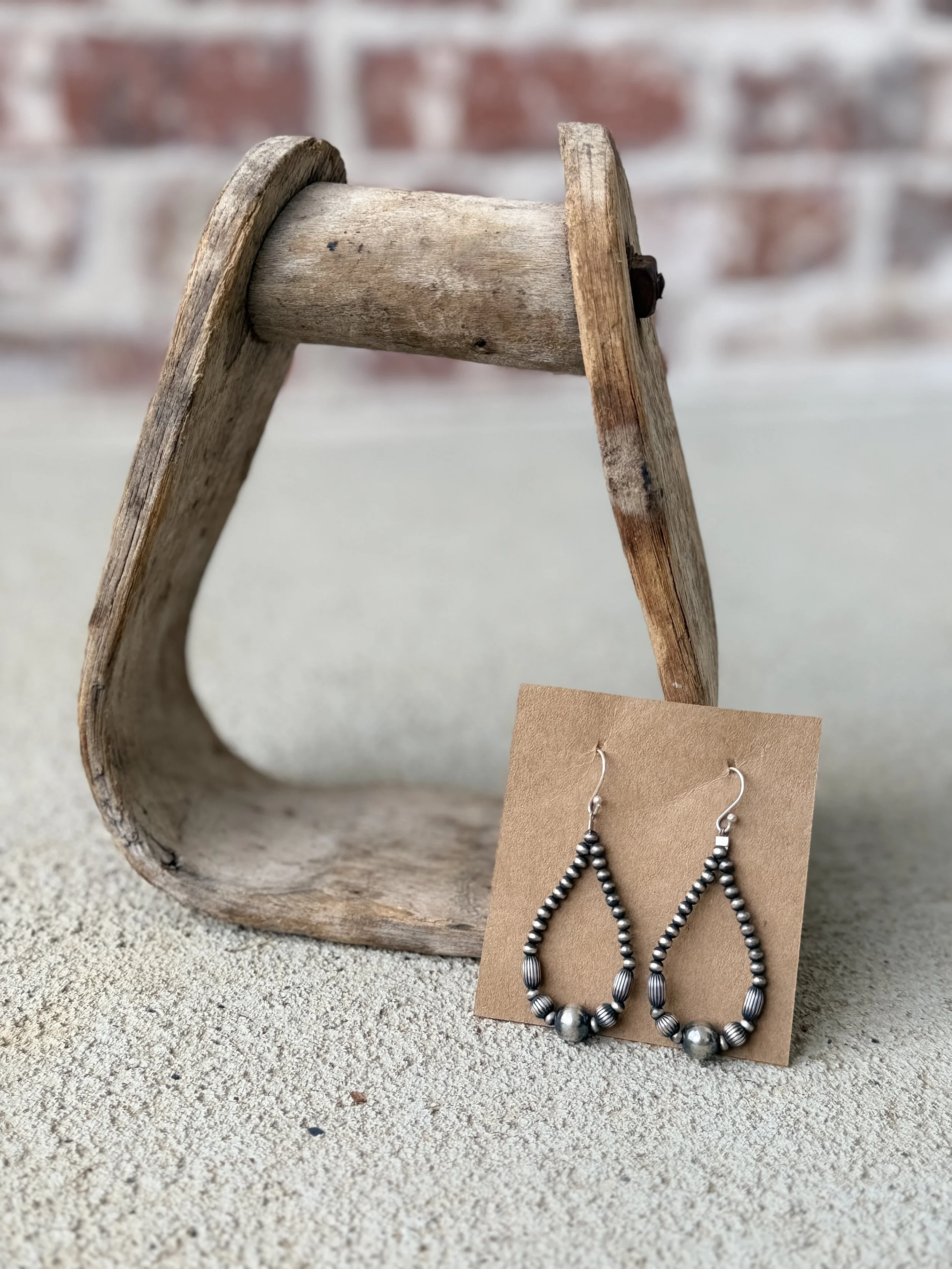 Corrugated Pearl Loop Earrings
