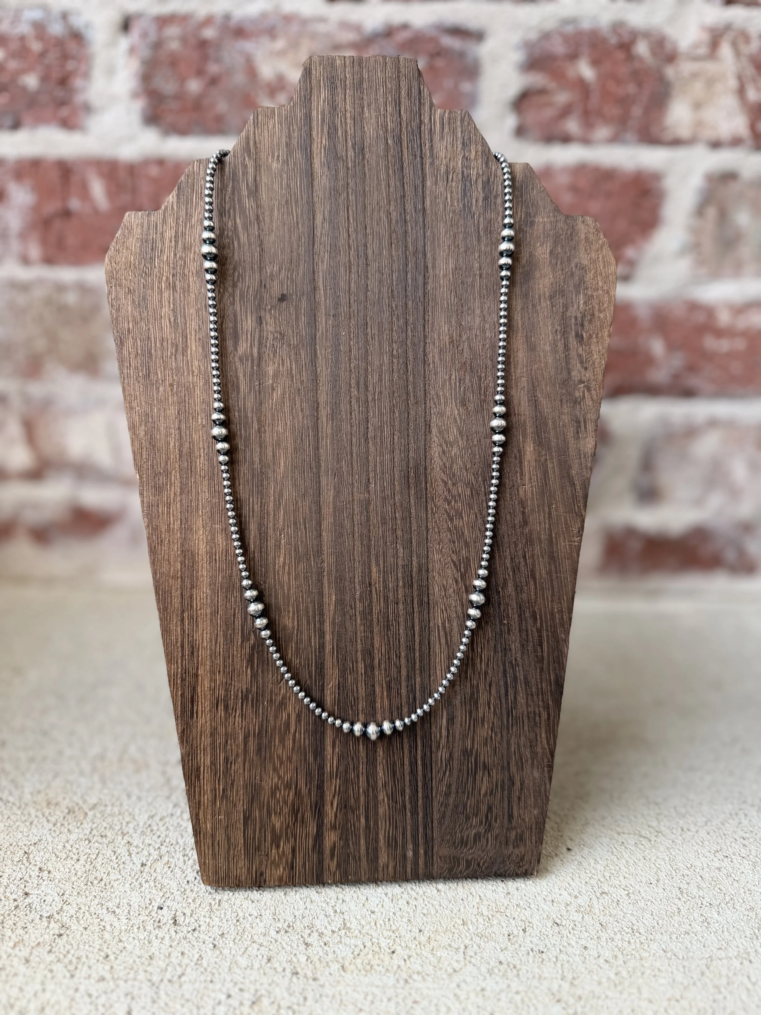 Graduated 22" Pearl Necklace