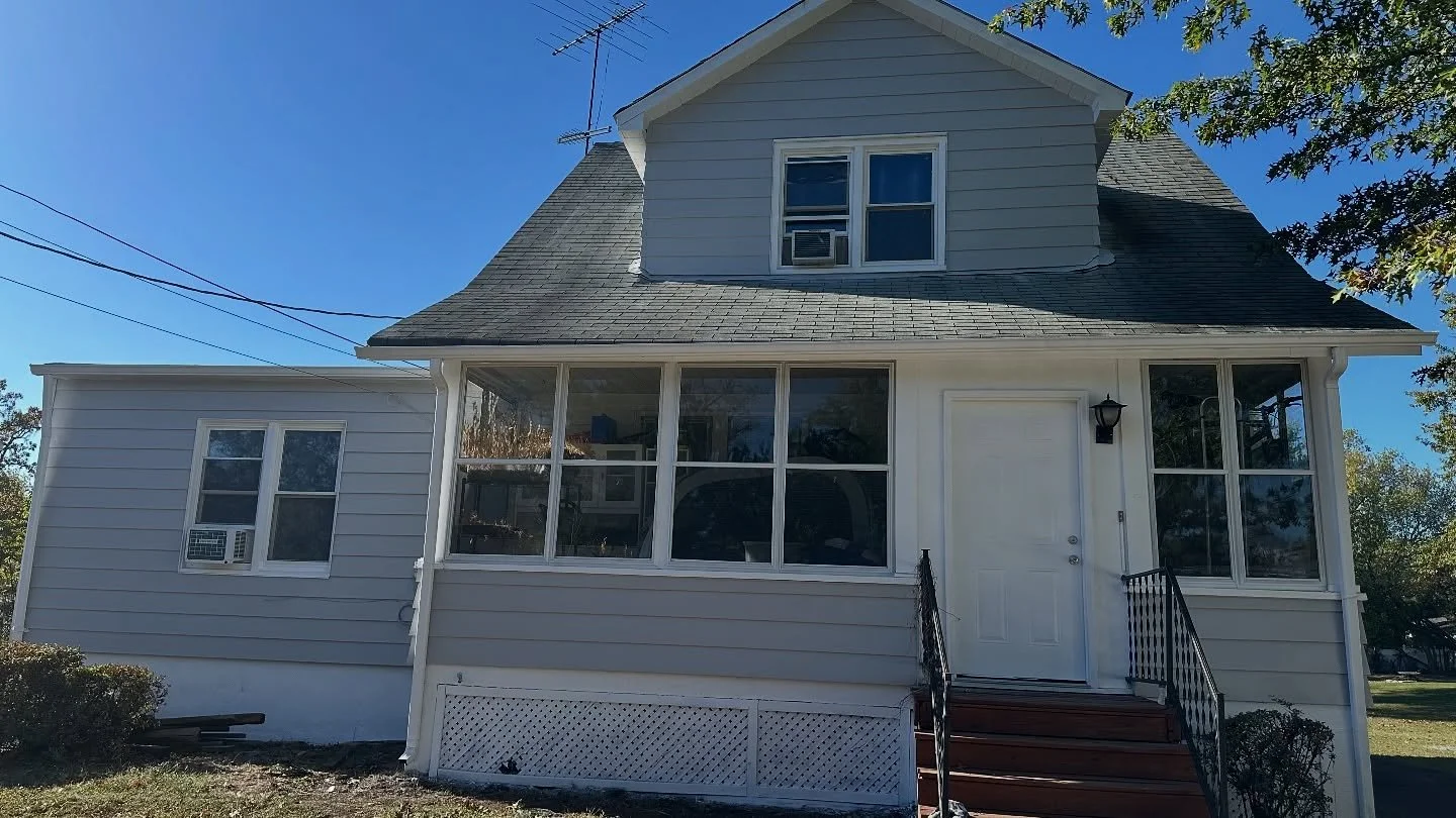 Fall&rsquo;s got me dreaming of cozy home updates&mdash;nothing beats a fresh splash of color on your siding to welcome the crisp air. 🍂🍁

#HomeImprovements #HomeDecor #Home #Construction #HomeImprovement #HomeRenovation #Renovation #HenryDidIt #Co