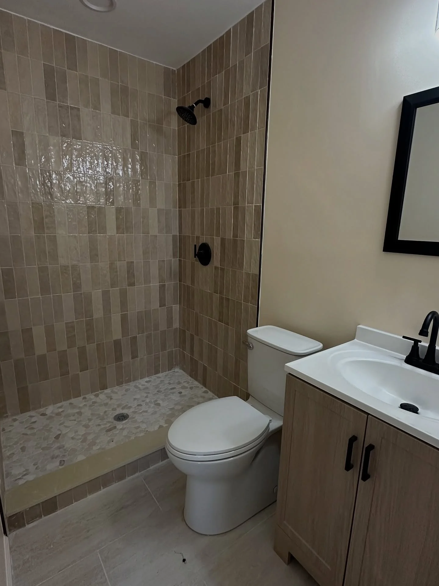 Another 2 for the books 🏅😎

#HomeImprovements #HomeDecor #Home #Construction #HomeImprovement #HomeRenovation #Renovation #HenryDidIt #Commercial #Residential #Flooring #BathroomRenovation #KitchenRenovation #DeckRenovation #BasementRenovation #Liv