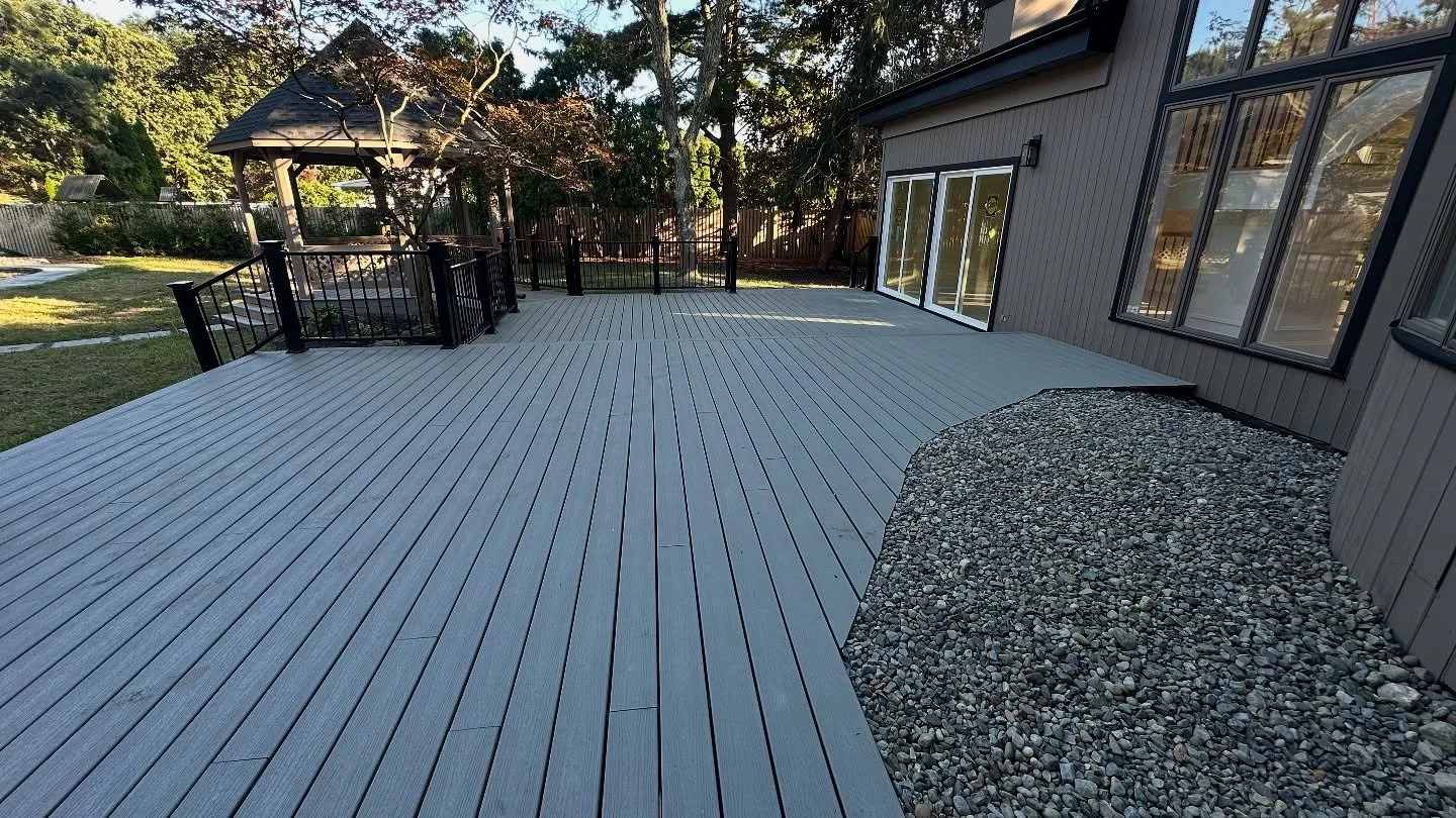 From 0 to 100, we bring decks back to life ✨💯

#HomeImprovements #HomeDecor #Home #Construction #HomeImprovement #HomeRenovation #Renovation #HenryDidIt #Commercial #Residential