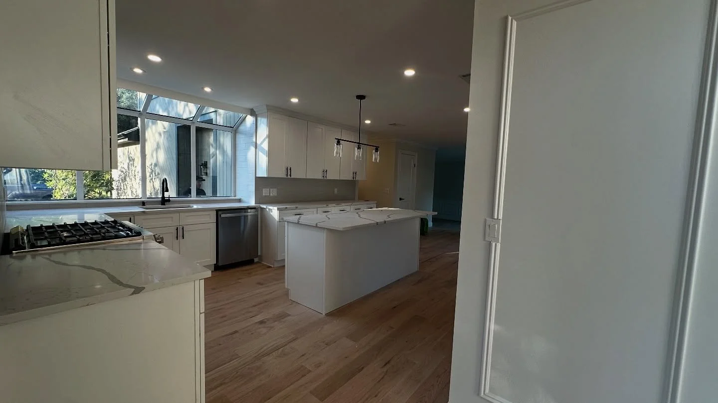 Transforming Spaces ✨ From rough to scratch to Refined - Kitchen Remodel Reveal! 🏡🔧

#HomeImprovements #HomeDecor #Home #Construction #HomeImprovement #HomeRenovation #Renovation #HenryDidIt #Commercial #Residential