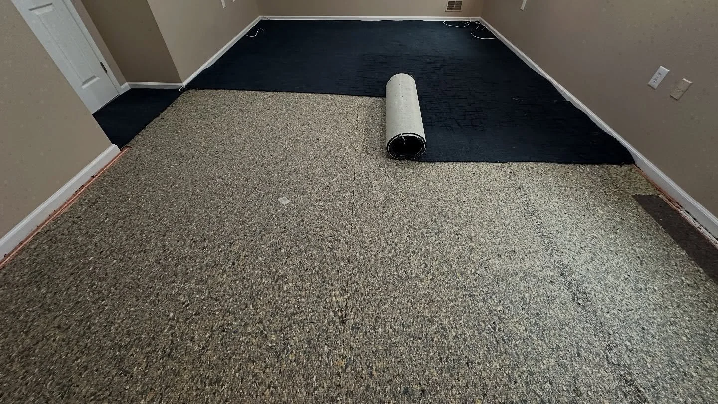 Need a carpet removed? Don't worry we got you covered 👍🏻

#HenryDidIt #generalconstruction #contractor #homeimprovement #homeimprovements #remodelation #flooring #construction