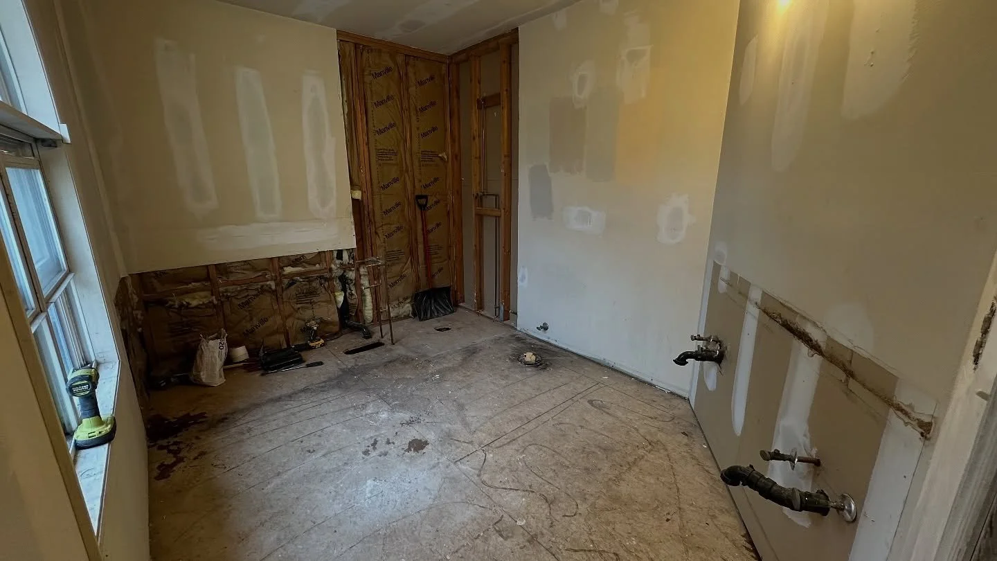 Boom. Demolished 💥

#HomeImprovements #HomeDecor #Home #Construction #HomeImprovement #HomeRenovation #Renovation #HenryDidIt #Commercial #Residential #Flooring #BathroomRenovation #KitchenRenovation #DeckRenovation #BasementRenovation #LivingRoomRe