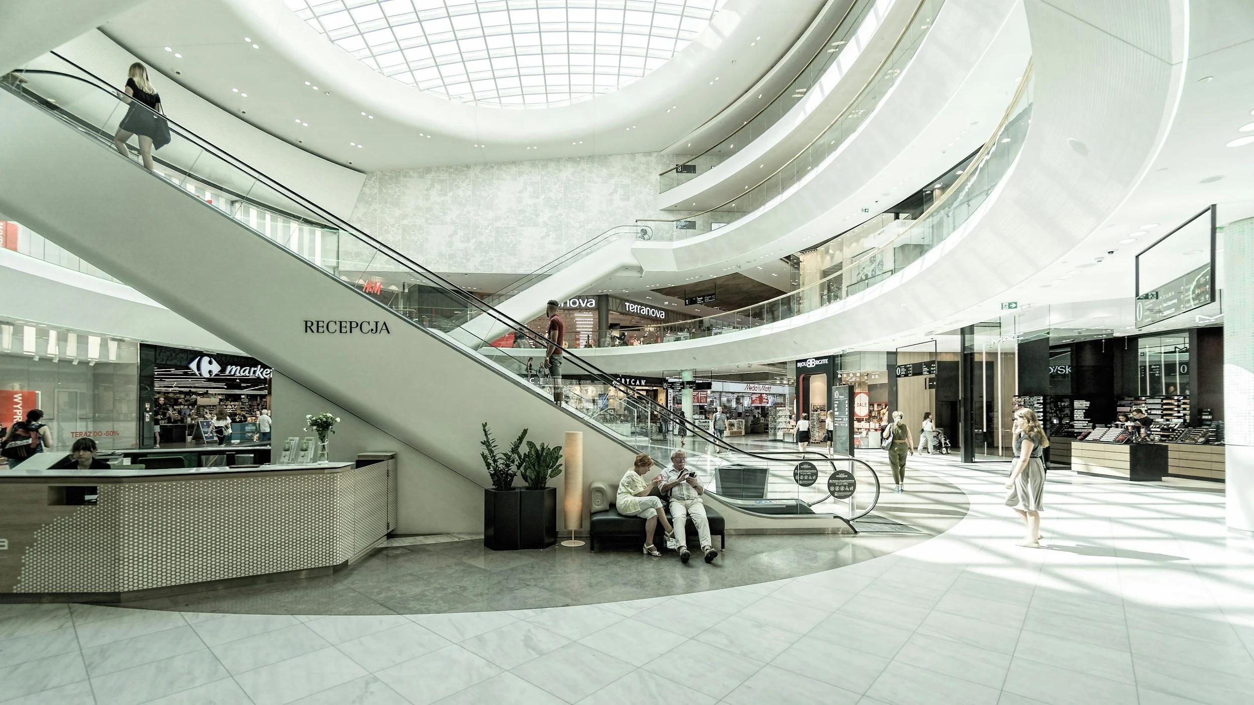 Malls vs. Strip Centers vs. Street Retail—How Your Lease Context Shapes Your Design&nbsp;