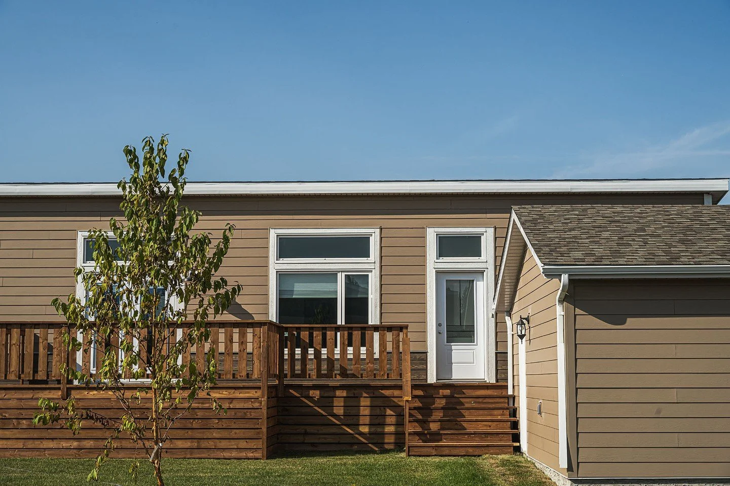 Less house, more lifestyle! 🏡 Monterey Estates North in Brandon lets you downsize while still embracing the outdoor life you love.⁠
⁠
Interested in learning more? Reach out to our sales team today at sales@montereyestatesnorth.com⁠