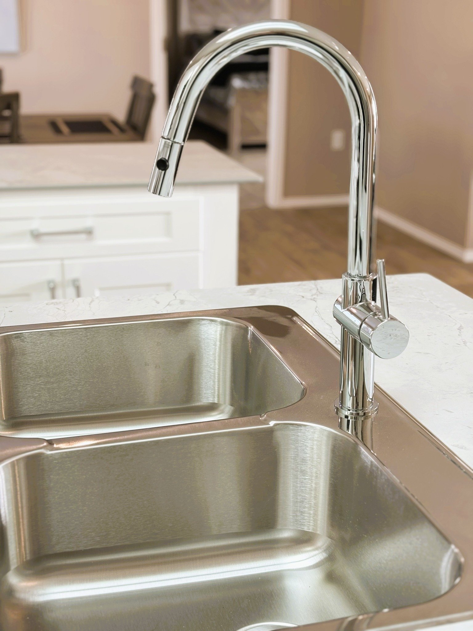 Downsizing doesn&rsquo;t mean compromising&hellip;it means upgrading ✨

At Monterey Estates North, your new home comes with modern finishes, brand-new appliances, and thoughtfully designed features that make everyday living easier. No renovations, no
