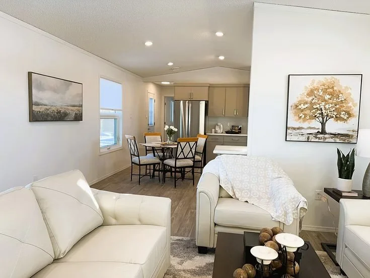 22 Acorn Crescent Monterey Estates North