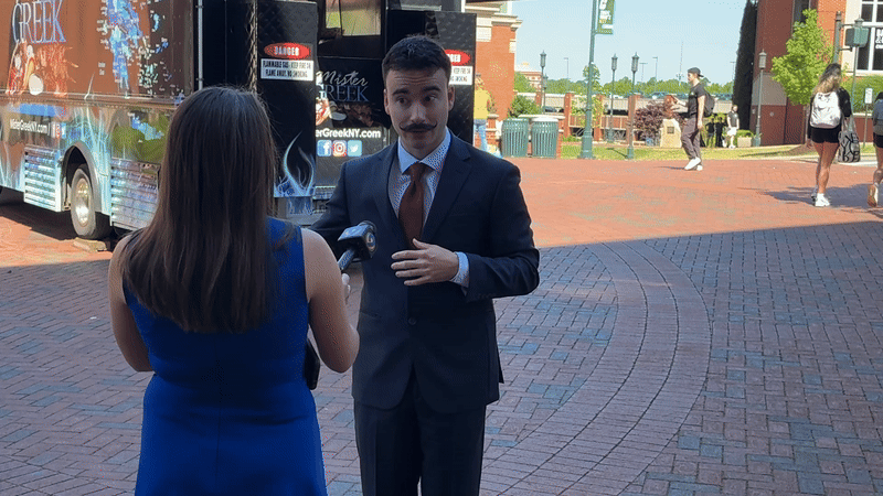 nick with wsoctv.gif