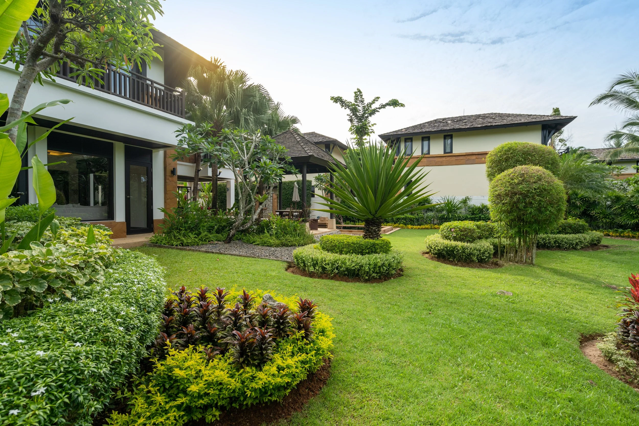 HOA &amp; Landscaping Rules in Liberty Hill, TX: What Homeowners Need to Know Before Making Changes