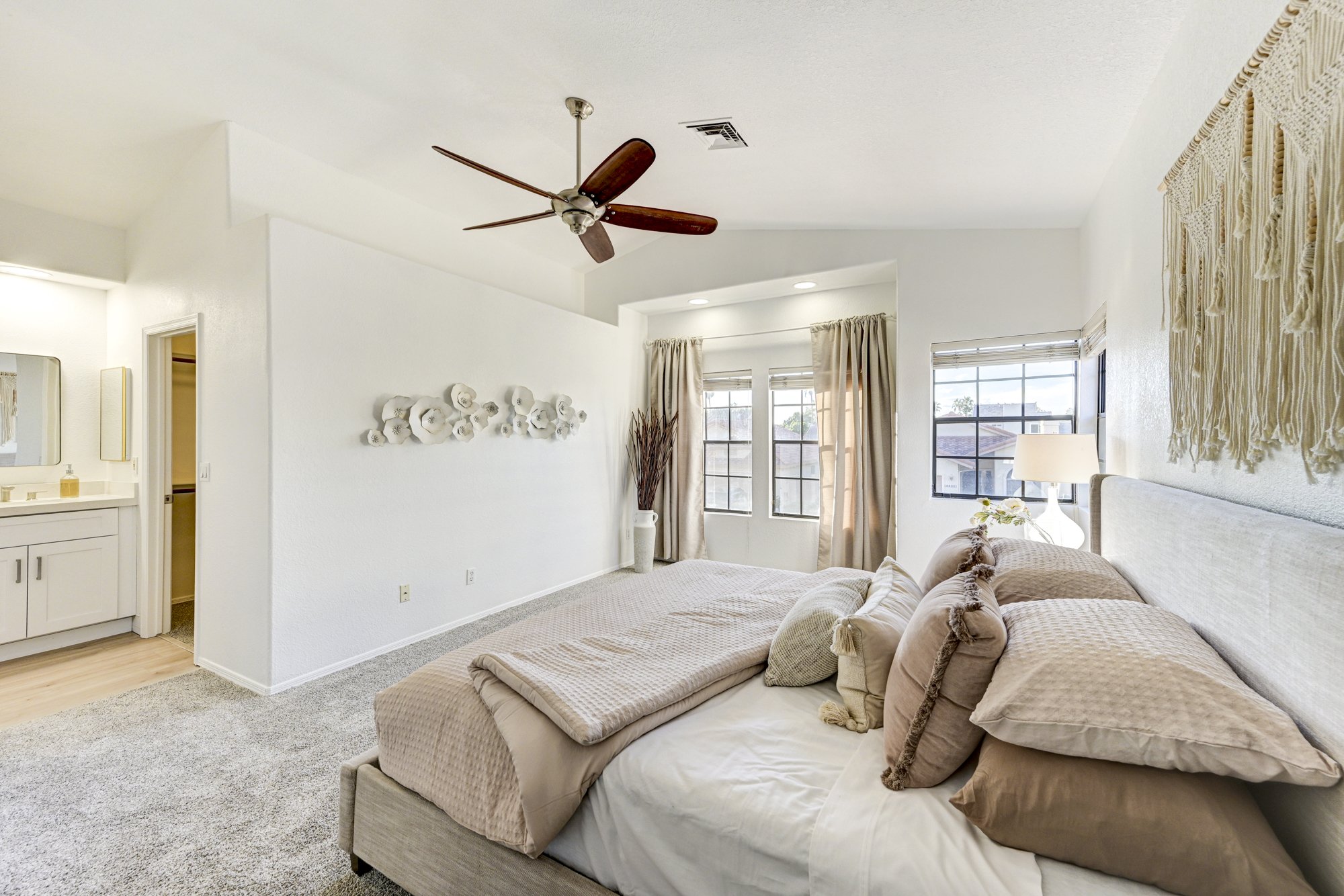 11887 N 91st Pl-22.jpg