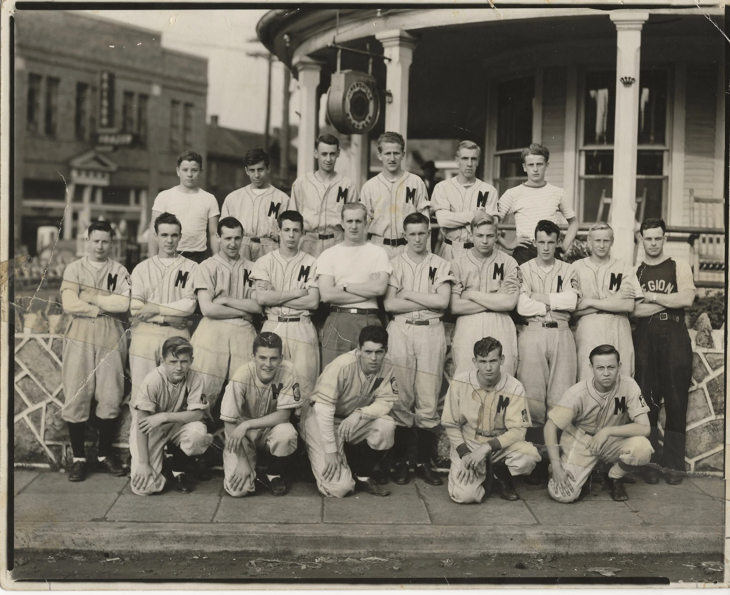 Minersville Baseball Team in front of American Legion