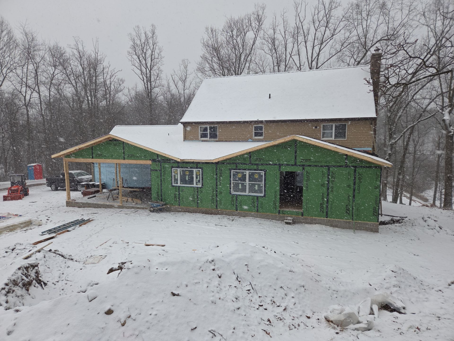 2-Dec 19 2025 08_18pm-XGJR.jpg