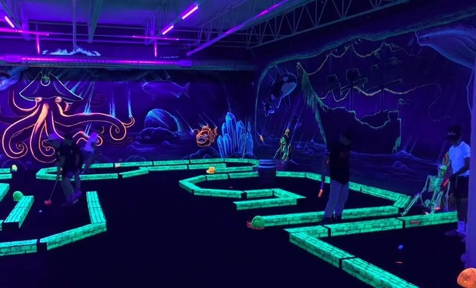 Archie's Entertainment, Courtenay