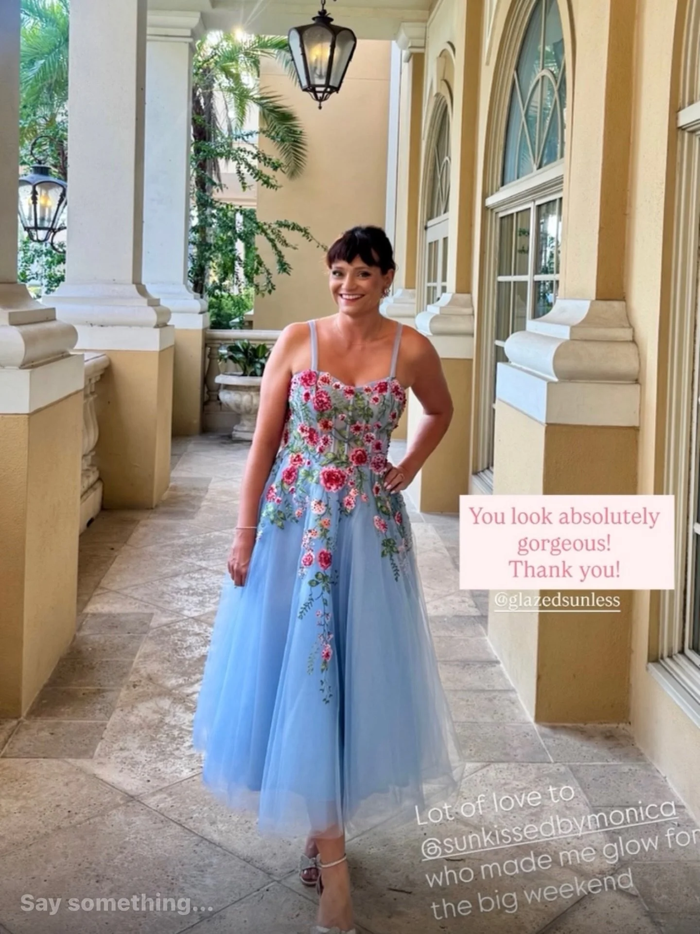 I love when my clients tag me in their photos&hellip; she&rsquo;s glowing from the inside out. That DRESS! 👗 

#sugarland #mobilespraytan #studiospraytan #spraytan #glazedsunless