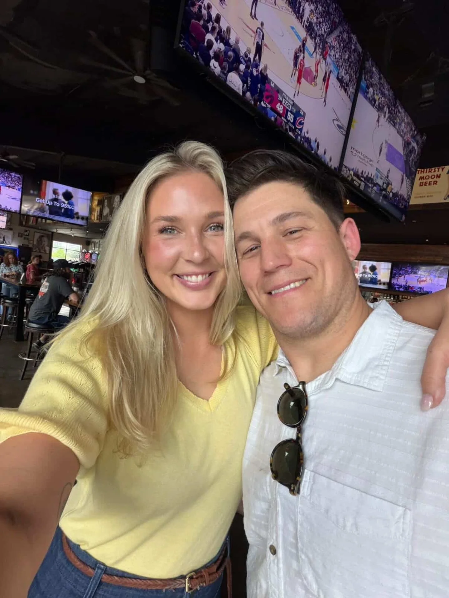 My lovely client moved from New Jersey and she needed an instant glow STAT&hellip; so of course your girl hooked her up with a natural tan perfect for her skin tone  @aglow_official 

#mobilespraytan #houstonspraytanartist #aglow #missouricitytx #sug