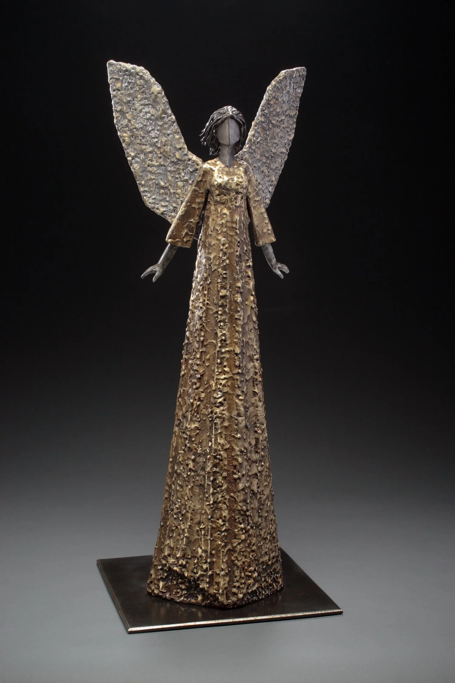 Dreams
26"H x 10"D x 10"W
Welded Steel & Bronze
UNIQUE (SOLD)