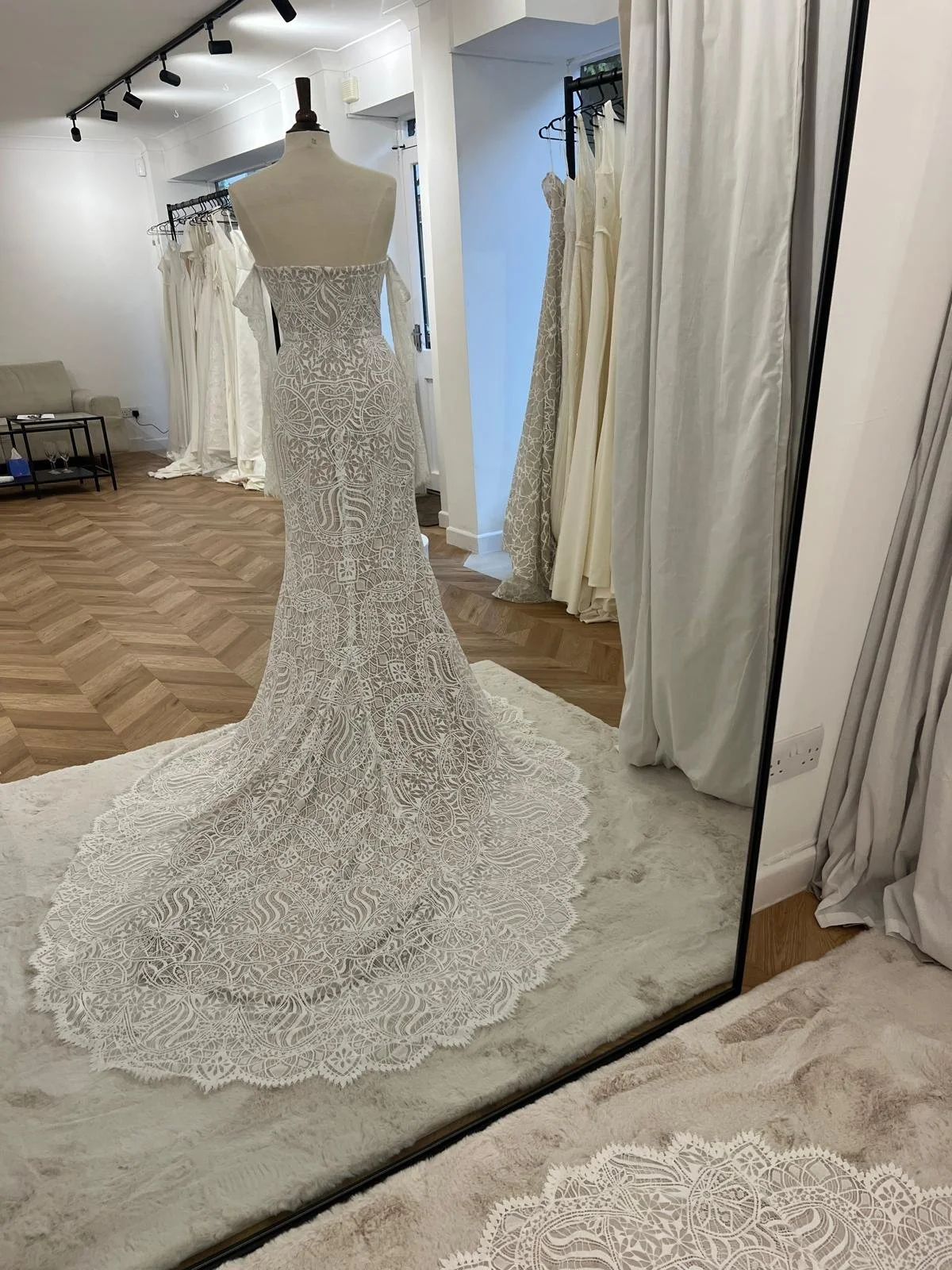 WhatsApp Image 2025-10-01 at 12.18.46_da9c0f4c.jpg