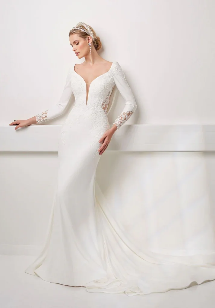 WEDDING-DRESS-OLIVIA.webp