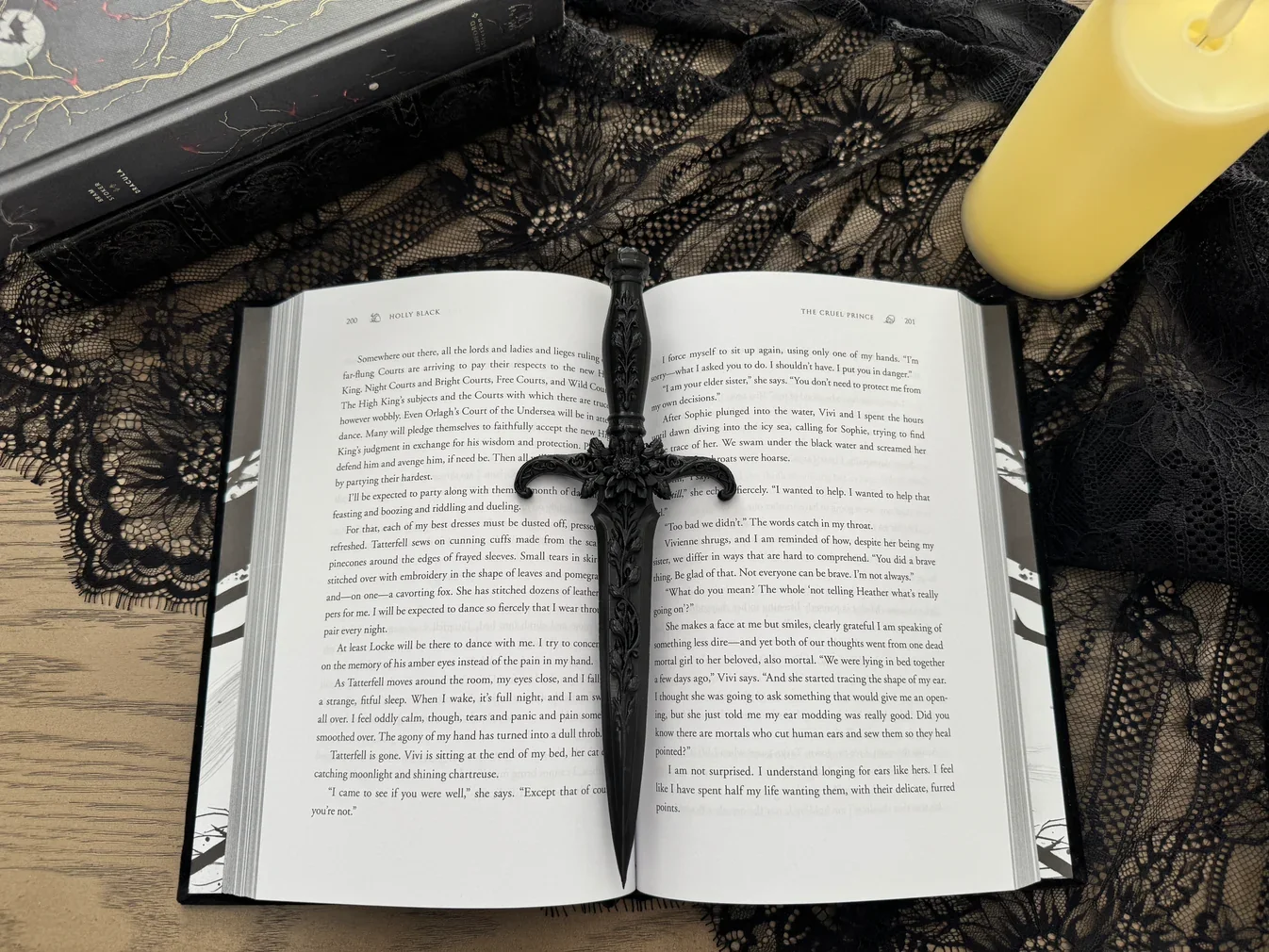 Dahlia Dagger