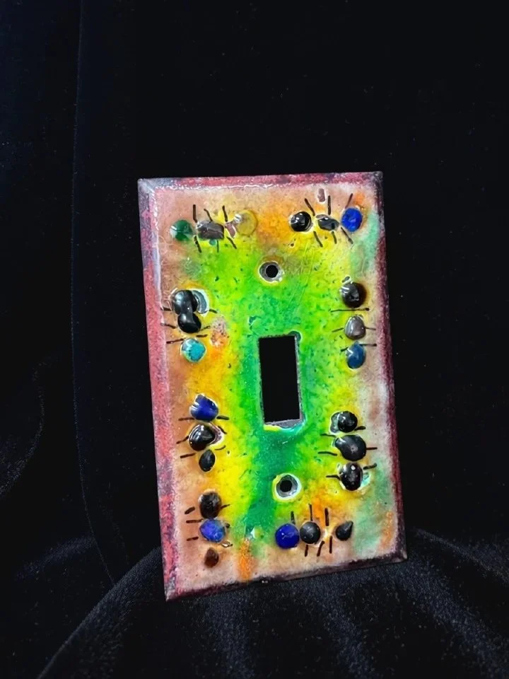 ENAMELED SWITCHPLATES