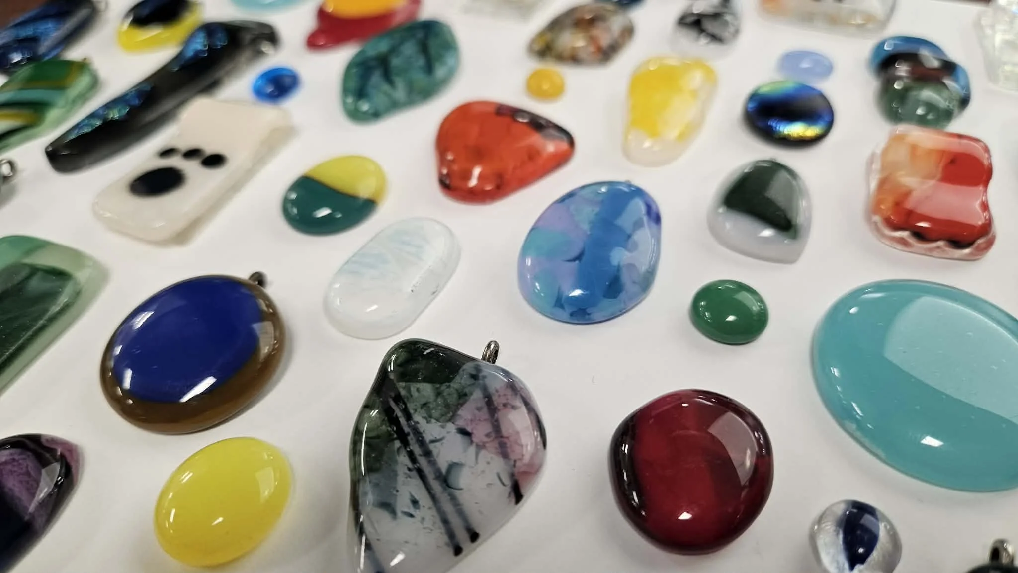 Beginner Fused Glass Jewelry with Anthony Quinones