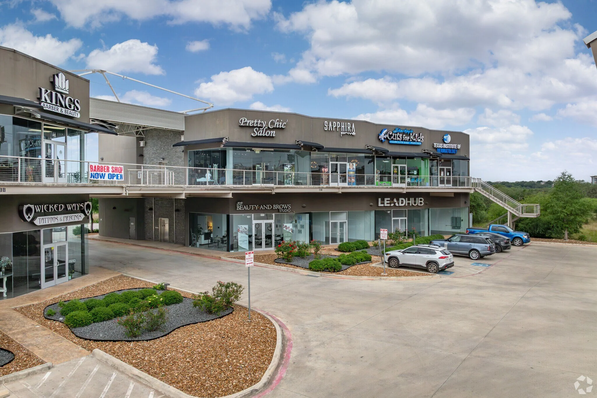 Stone Oak Retail Area for Lease