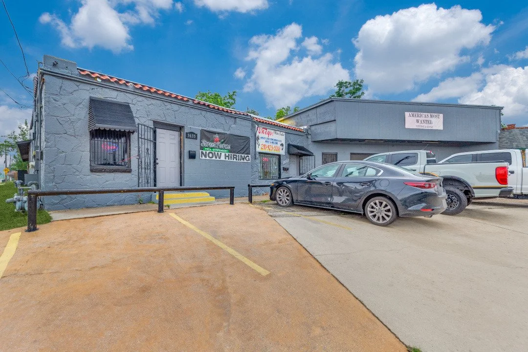 Nogalitos Retail area