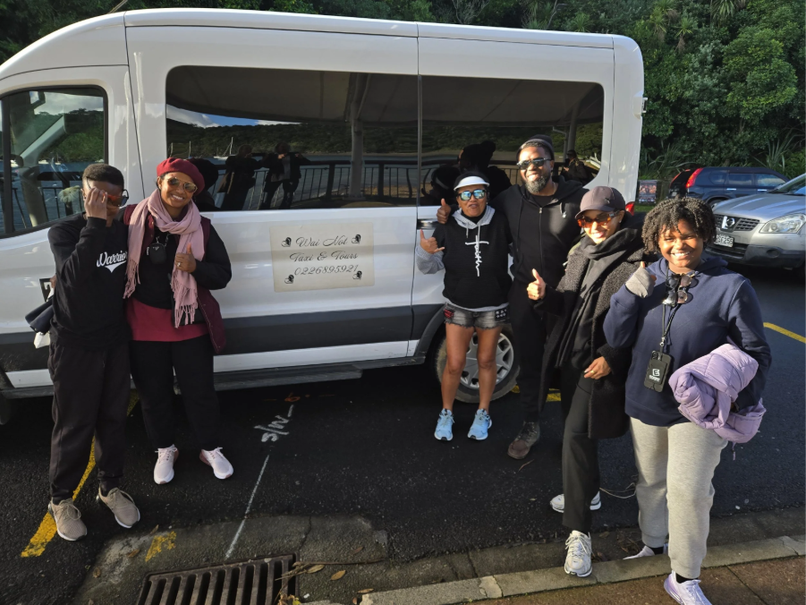 How to Hire a Taxi on Waiheke for Wine Tours