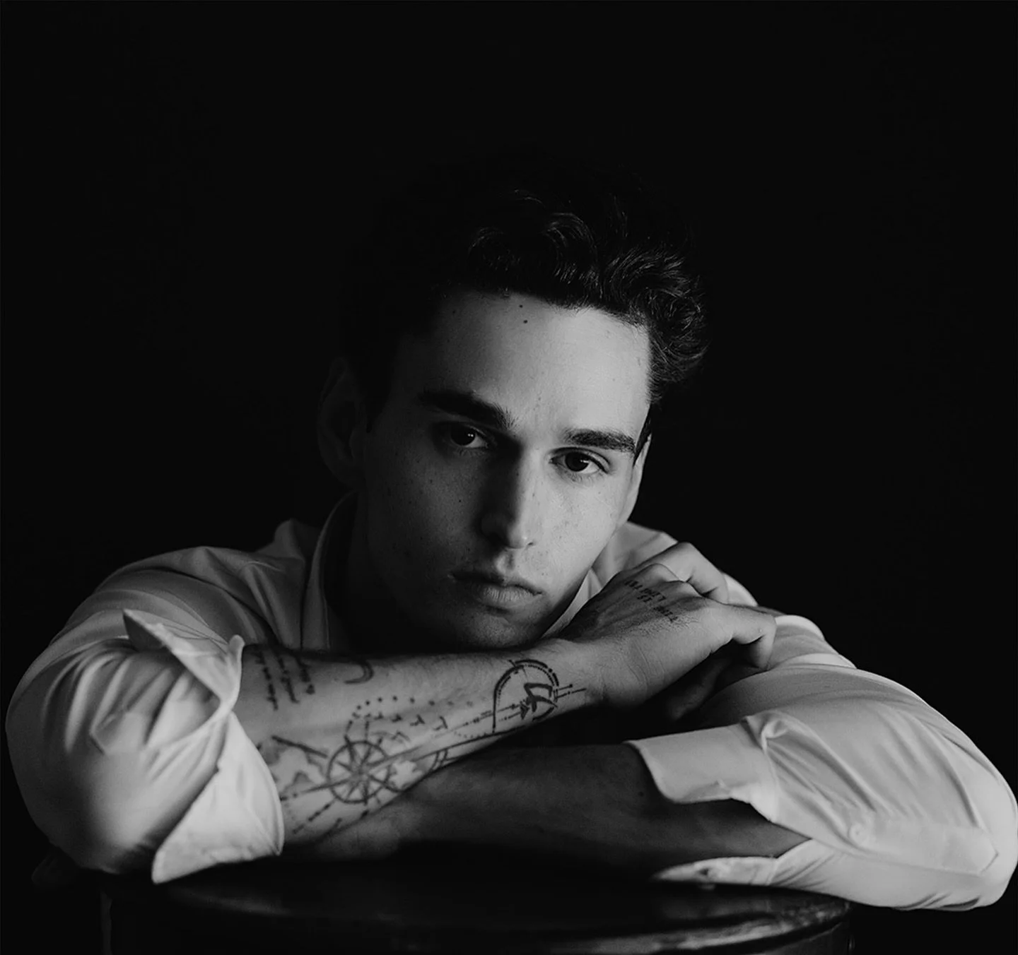 Not often on this side of the lens 
Shot by @rochellebrodinphoto | edits by me