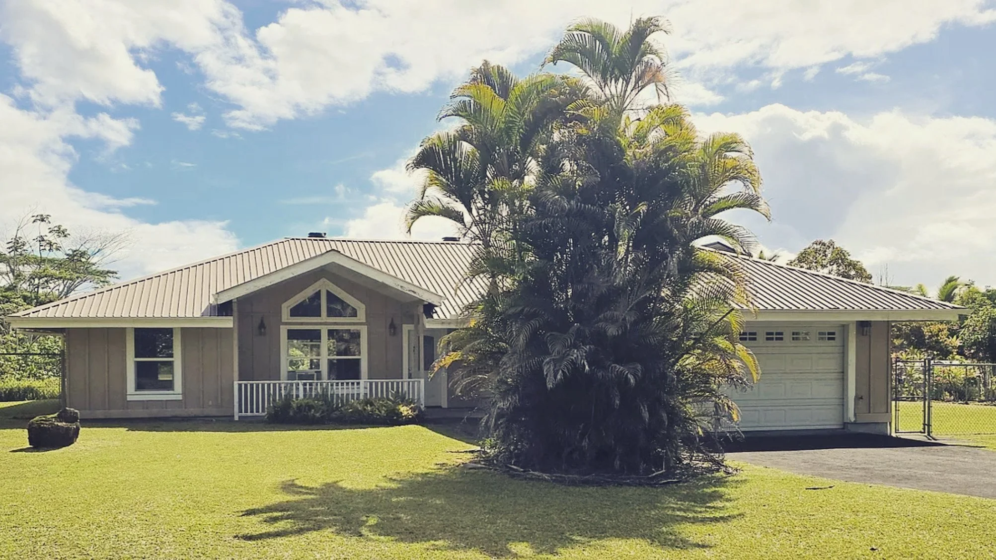 Reno project update 🔨

Interior and exterior painting is in full swing - here's the house now, but what do you think of these colors?

If you know any good people interested in a 3bd/2.5 bath rental in HPP available 12/1 please send them our way! 

