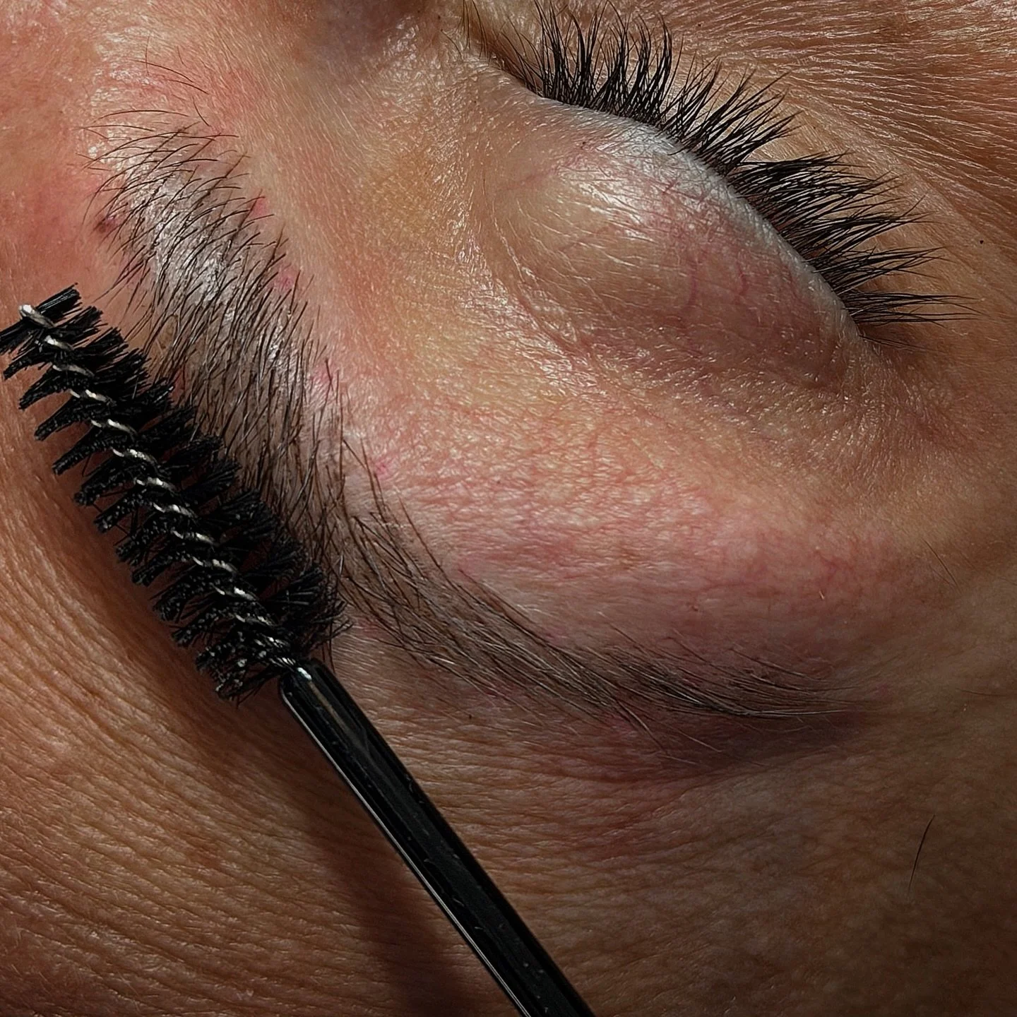 Nice strokes, right? ✨ Don't miss out &ndash; a couple of spots remain, contact us or go online to book now! 🎄