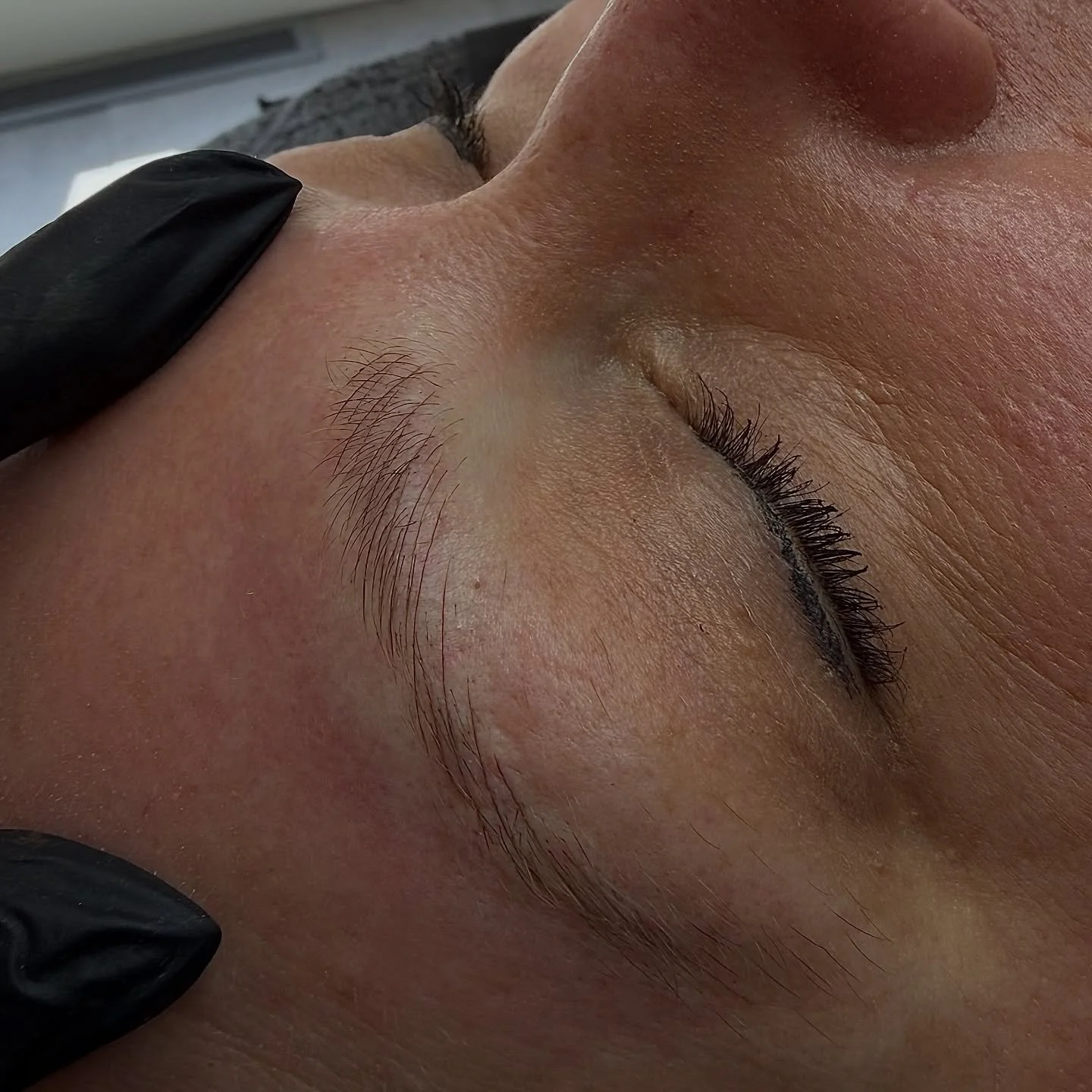 We&rsquo;re back in the studio!! 😬 Miss us!? 

www.studiosimonyi.com #brows#microbladedbrows