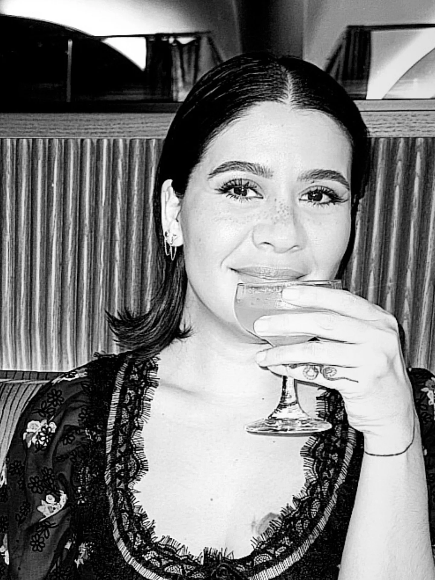 Good vibes only with @soniavargasskin ! ✨ She&rsquo;s a stunning aesthetician in West Hollywood, and her freckles and brows are everything. Can&rsquo;t decide what&rsquo;s cuter! 

Artist @dannysimonyi