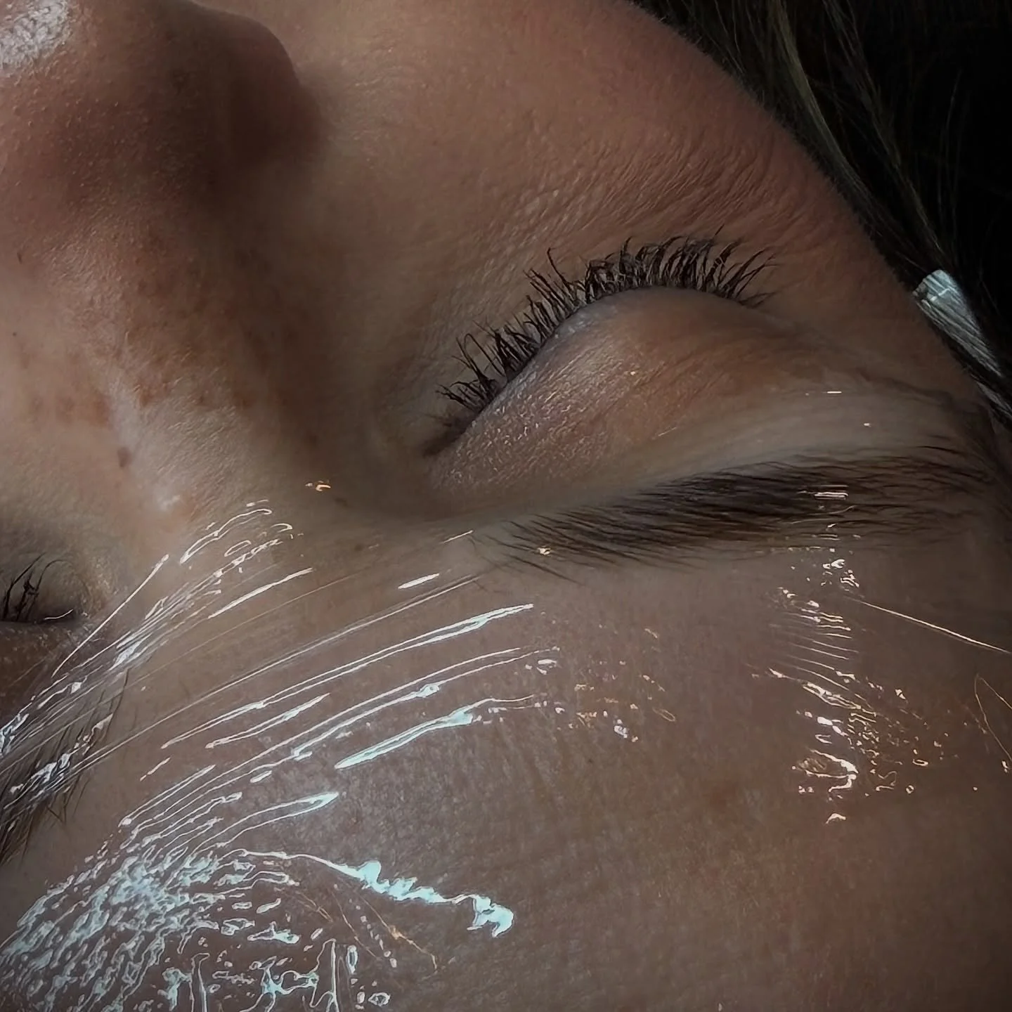 Brow lamination aftercare 🤍

This system is water-friendly, meaning your brows won&rsquo;t freak out if they get lightly wet &mdash; BUT for the longest-lasting results, we still recommend treating them gently for the first 24 hours.

Think: no stea